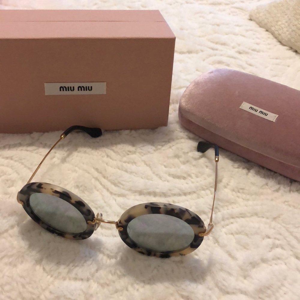Miu miu round sunglasses